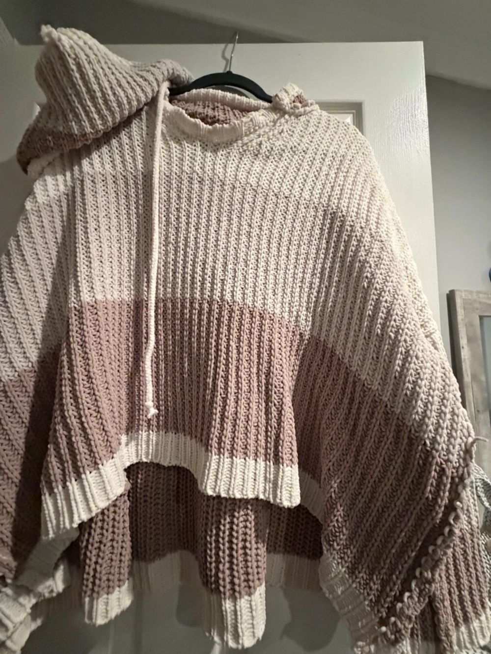 Oversized Cozy Knit Hoodie Sweater in Cream and Taupe
